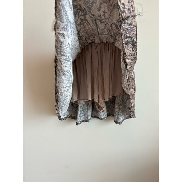 Karlie Snakeprint Flowy‎ Smocked Mini Skirt Skort Sz Small - Picture 2 of 7